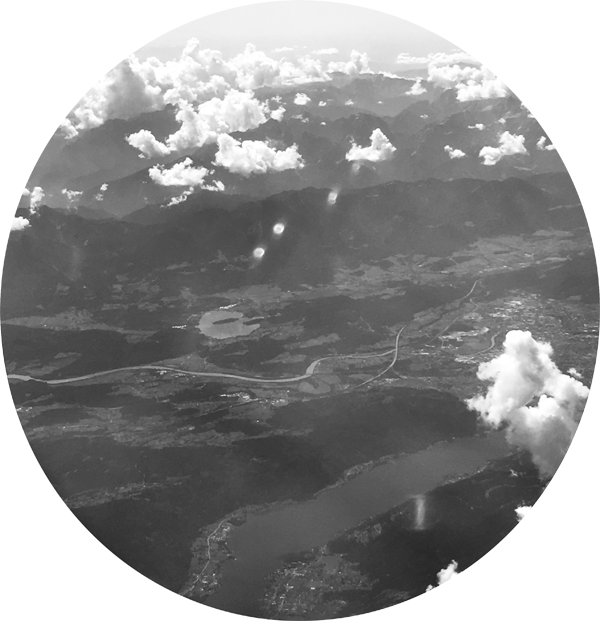 Image de la série un peu au dessus de la terre de Thérèse Pitte Photogrape Plasticienne