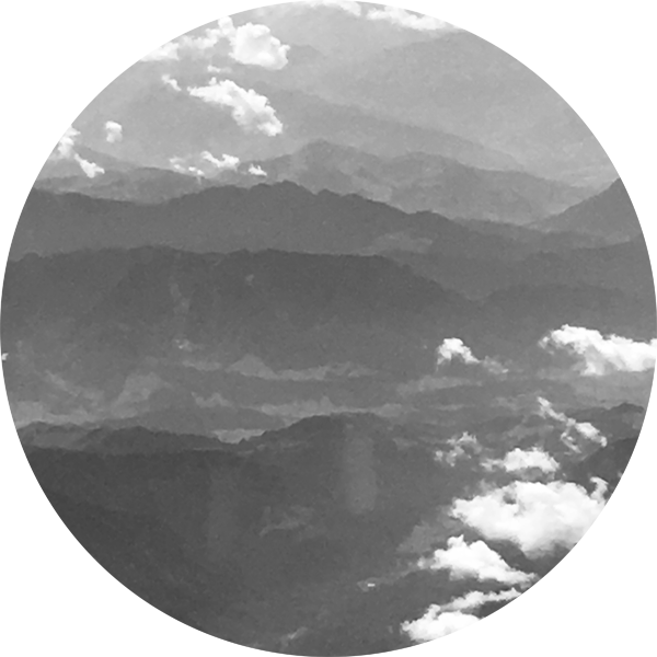 Image de la série un peu au dessus de la terre de Thérèse Pitte Photogrape Plasticienne