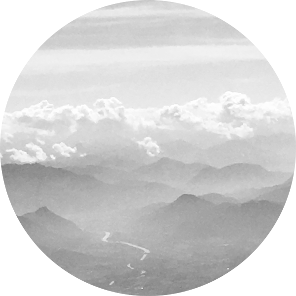 Image de la série un peu au dessus de la terre de Thérèse Pitte Photogrape Plasticienne