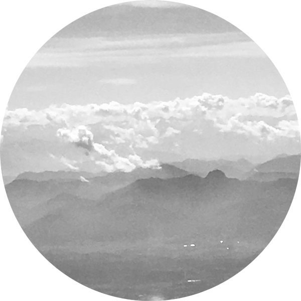 Image de la série un peu au dessus de la terre de Thérèse Pitte Photogrape Plasticienne