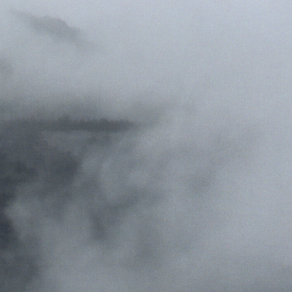 Image de la série vent des draps chasseur de nuages de Thérèse Pitte Photogrape Plasticienne