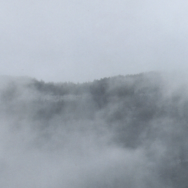 Image de la série vent des draps chasseur de nuages de Thérèse Pitte Photogrape Plasticienne