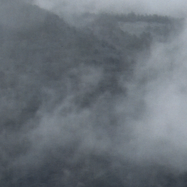 Image de la série vent des draps chasseur de nuages de Thérèse Pitte Photogrape Plasticienne